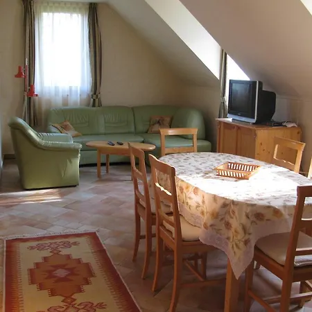 Csiki-lak Wellness Apartman * Zalacsany